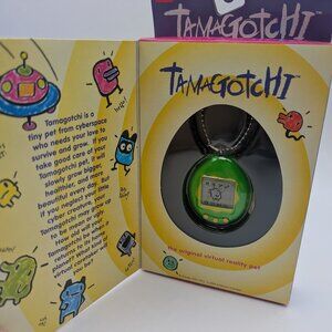 Vintage Tamagotchi #1800 Green/Yellow Bandai 1996-1997 - NEW